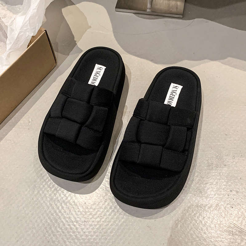 Плетеные шлепанцы на толстой подошве, крутые для женской уличной носки, 2025 новый летний универсальный увеличивающий рост, популярные шлепанцы, ins тренд, шлепанцы с одной перемычкой