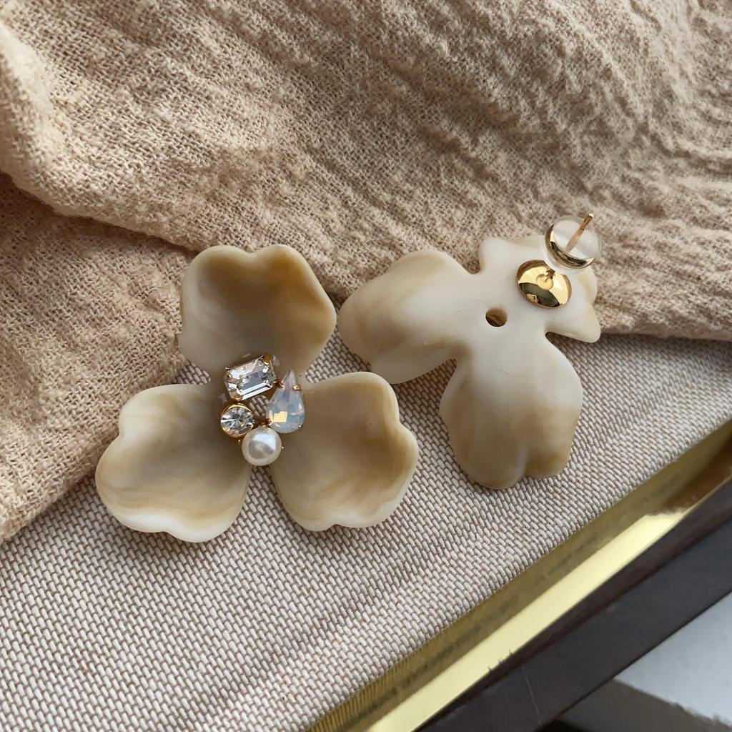 Французские элегантные серьги-гвоздики с цветком ириса из циркона, легкие, роскошные, простые, темпераментные серьги-лепестки, серьги с нишевым дизайном для женщин