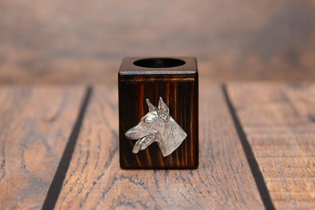 Doberman, Dobermann - Drewniany Świecznik Z Psem, Unikatowa Pamiątka Po Utracie Psa, Rękodzieło Marki Art-Dog