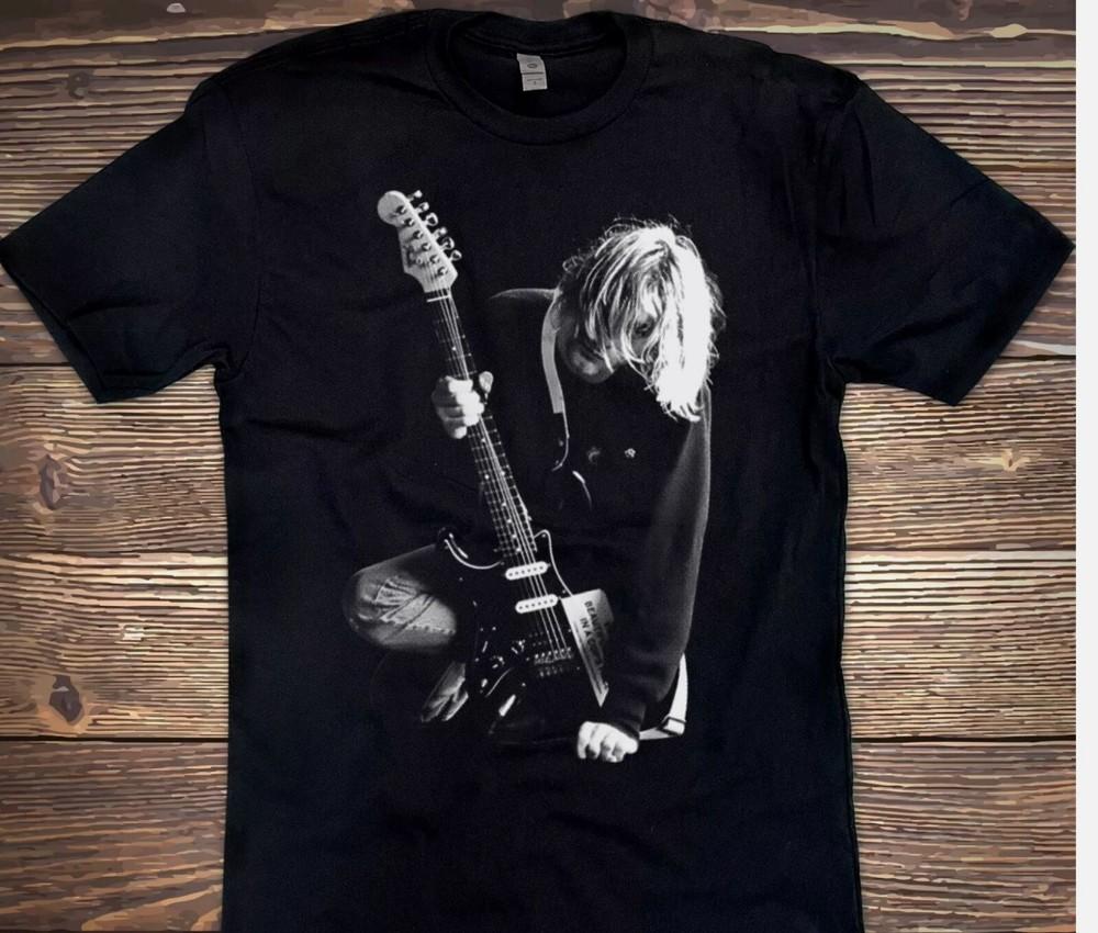 NIRVANA KURT COBAIN LIVE IN CONCERT T-SHIRT