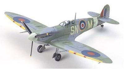 Tamiya 1/72 Коллекция военных самолетов №. 56 Королевские ВВС Supermarine Spitfire Mk.Vb/Mk.Vb TROP Пластиковая Модель 60756