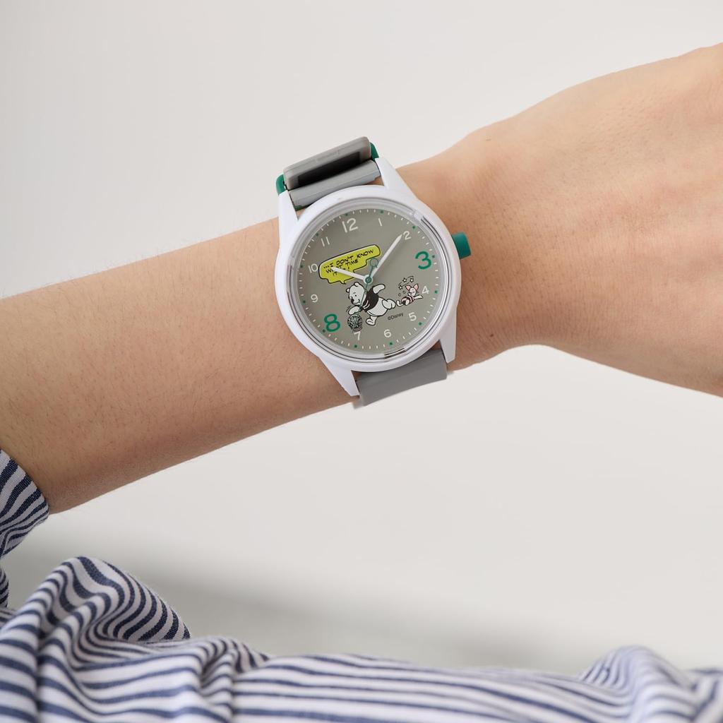 Q&Q SmileSolar Disney Collection Winnie the Pooh Solar Analog Wristwatch R00A-502VK, Waterproof, Urethane Belt