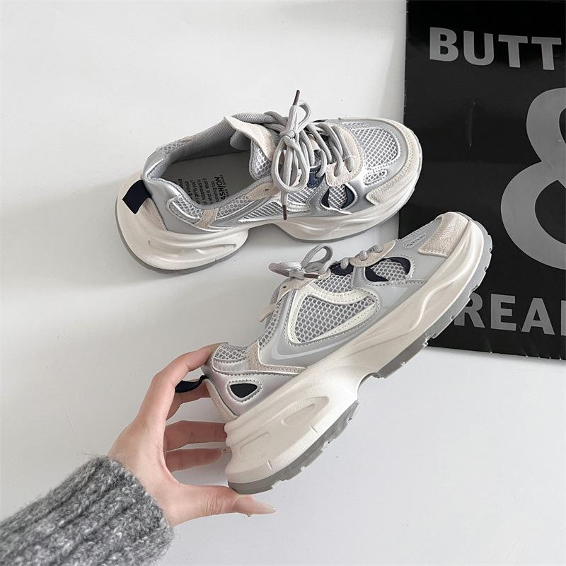 Серые корейские универсальные и легкие спортивные туфли на толстой подошве для женской летней коллекции 2025 года, новая обувь, подчеркивающая стопу, в маленьком гонконгском стиле d