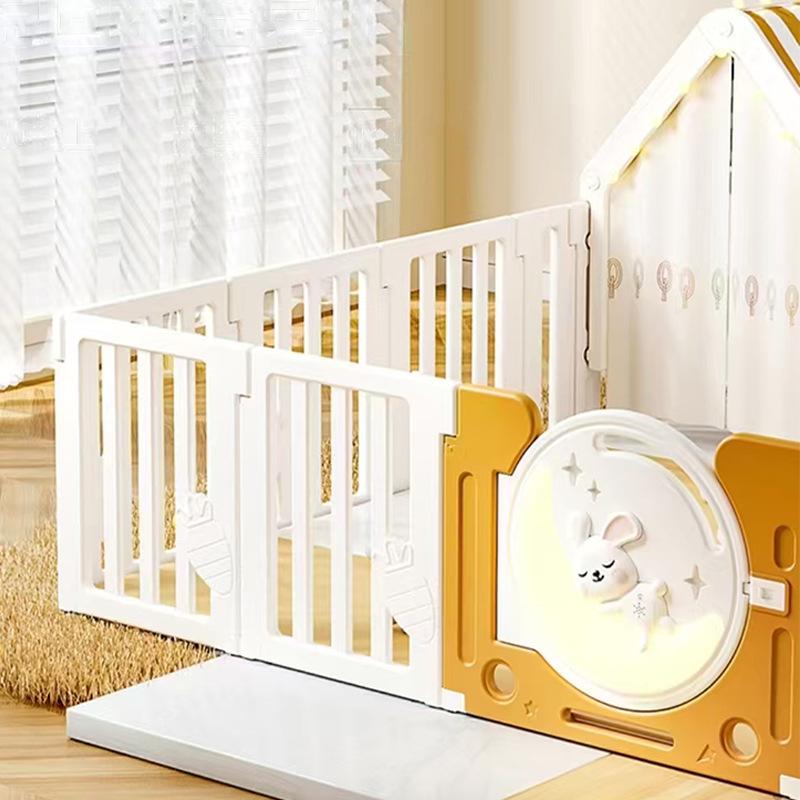 Детский манеж с ковриком для ползания для использования в помещении