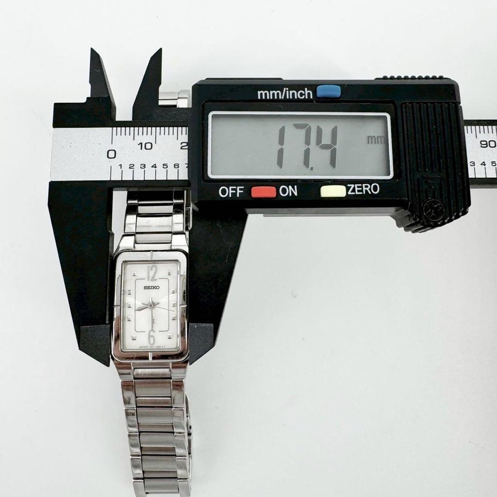 [USED] Battery SEIKO Lk Lucia Silver Women's Square Watch