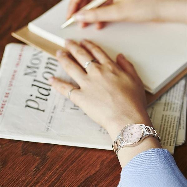 Citizen ES9496-64W ( Watch xC Hikari Collection Solar-powered Eco-Drive Radio-controlled Titania Happy Flight)