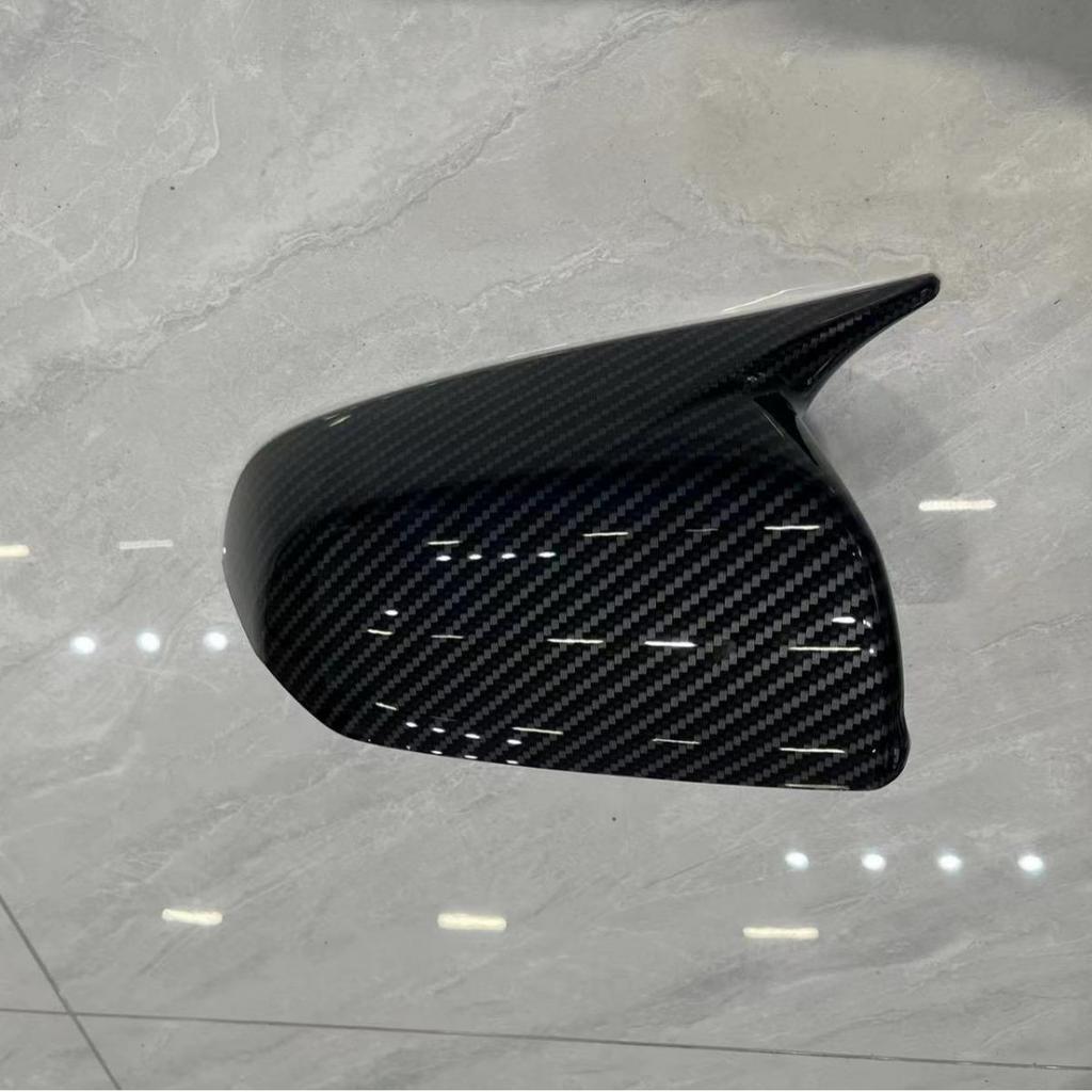 Хендай IX35 (2018-2024 гг.) Накладка на зеркало заднего вида в виде рога из углеродного волокна