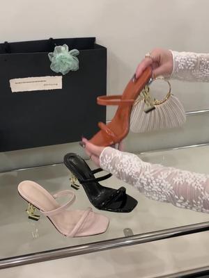 Модные резиновые шлепанцы с квадратным носком, женская обувь 2025, ажурные каблуки, тапочки, летние мюли на низком каблуке, с перекрестной шнуровкой, гавайские, высокие, сексуальные, тканевые