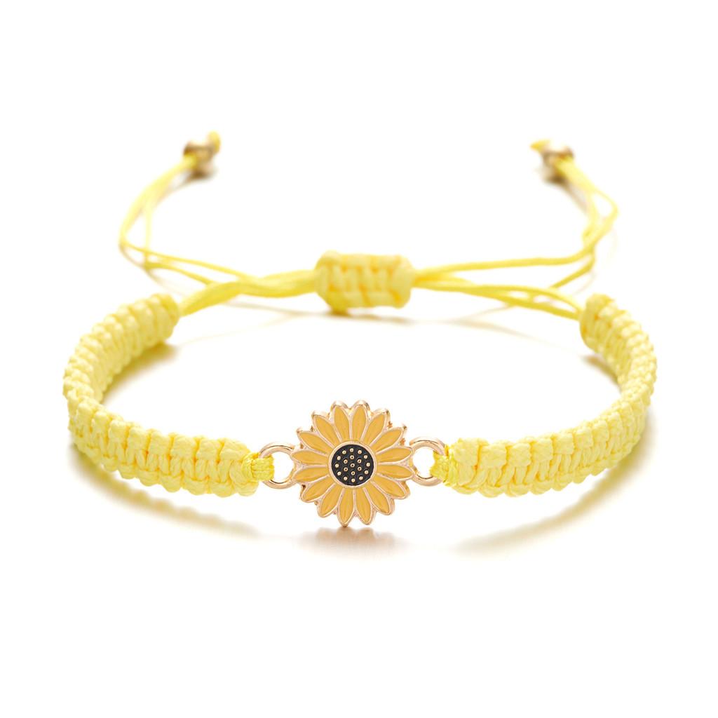 Bohemian Daisy Handwoven Wristband For Summer Travel And Giftgiving