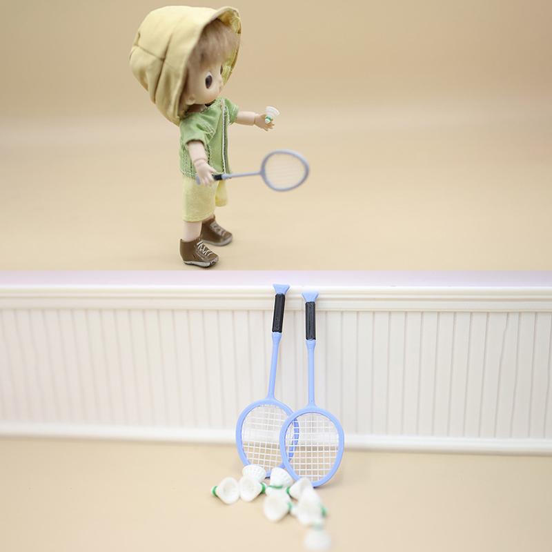 1/12 Scale Badminton Racket Mini Set for Dollhouse, Miniature Sports Scene Decorative Pretend Play Toys