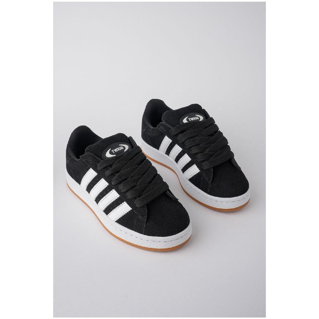 Спортивные кроссовки черные белые