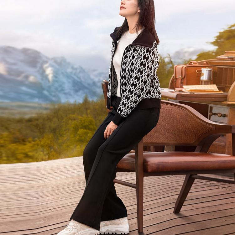 Новый женский трикотаж FILA с принтом по всей поверхности 2 F11W344407FZB