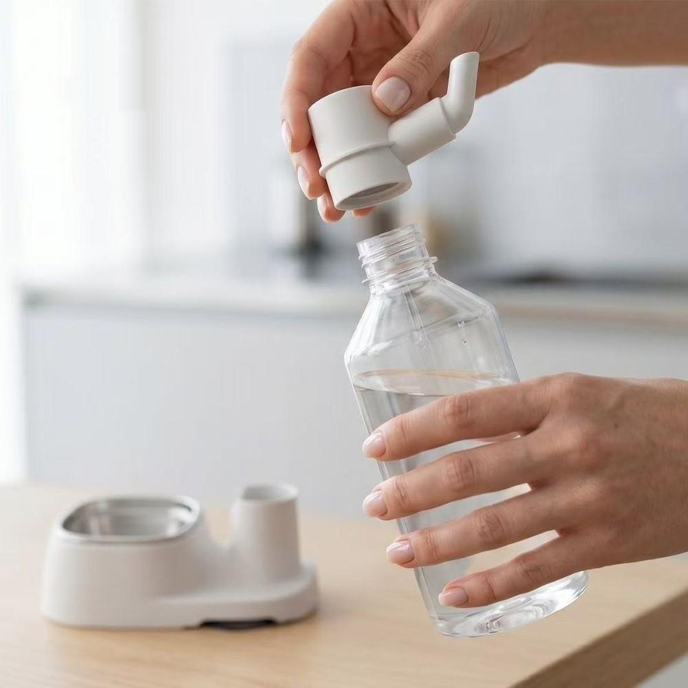 Anti-Wet Mouth Gravity Cat Water Dispenser Prevent Black Chin Cat Drinking Fountain Living Room