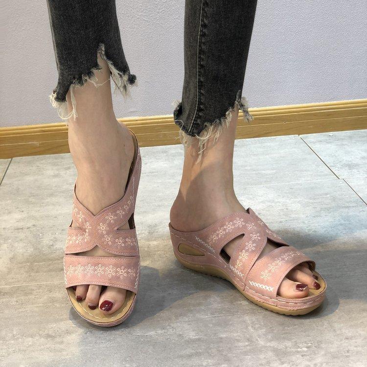 Сандалии 2024 Новые босоножки на танкетке и платформе Женская обувь Тапочки большого размера Женские