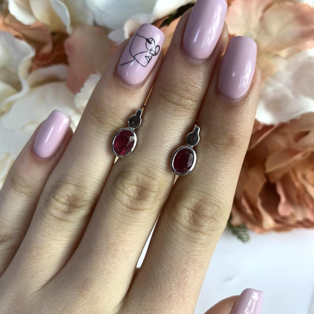 Серебряные серьги с натуральным рубином (1973011)