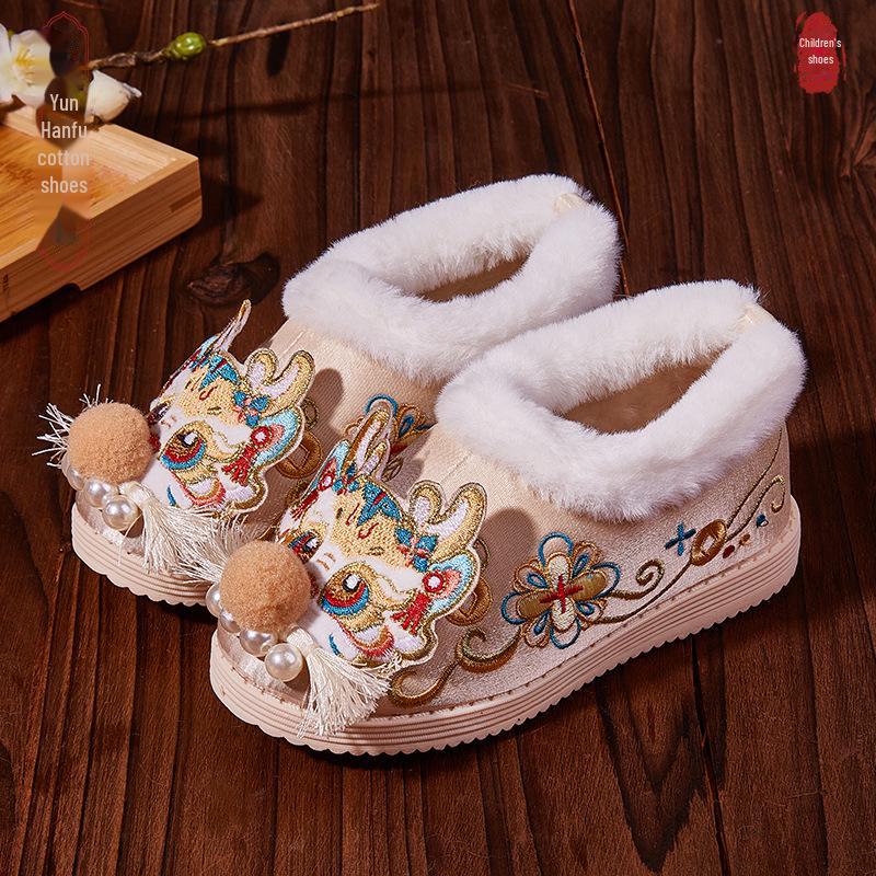 Embroidered Winter Hanfu Shoes for Girls - Ethnic Style with 3D Dragon and Floral Design, Thick Cotton