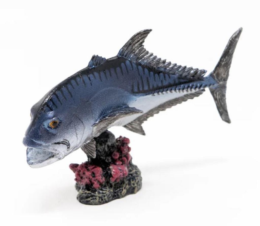 Favorite AF-207 Display Figurine Giant Trevally 82 X 28 X 52mm (4529)