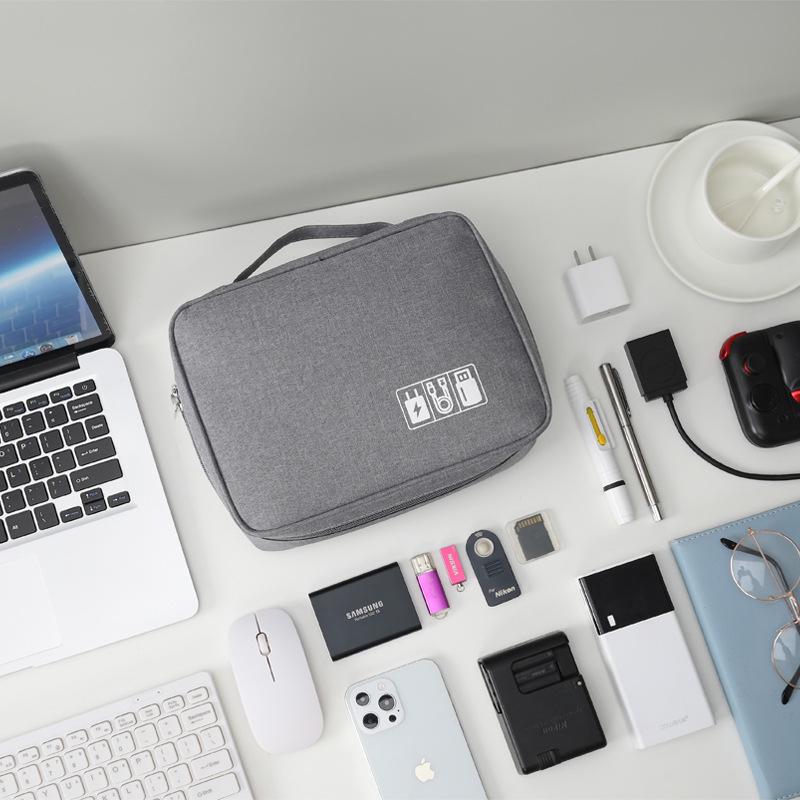 Многоцелевая портативная сумка большой вместимости для хранения косметики и внешнего аккумулятора