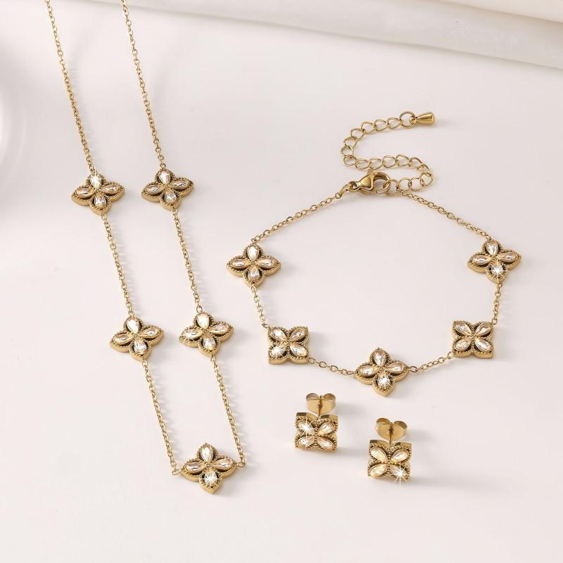 Zircon Clover Jewelry Set Luxury Fashion Women Daily Wear