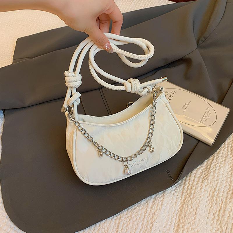Niche Design Exquisite Bag Summer New Pearl Chain Underarm Bag Fashionable One-shoulder Crossbody Crescent Bag