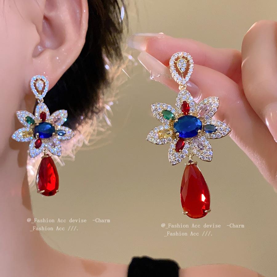 Silver needle zircon water drop flower earrings medieval vintage court style elegant earrings light luxury high-end earrings