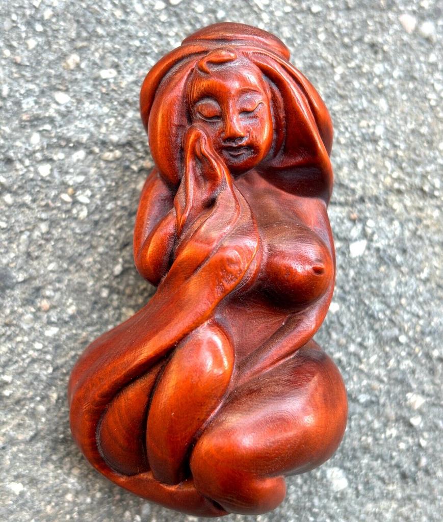 Резьба по самшиту Деревянная резная фигура Сексуальная Милая Красивая женщина Купающаяся статуэтка