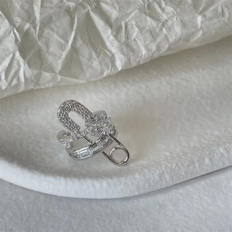 Милые серьги-клипсы с бриллиантовыми звездами: Легкая роскошь, без пирсинга, модный летний дизайн