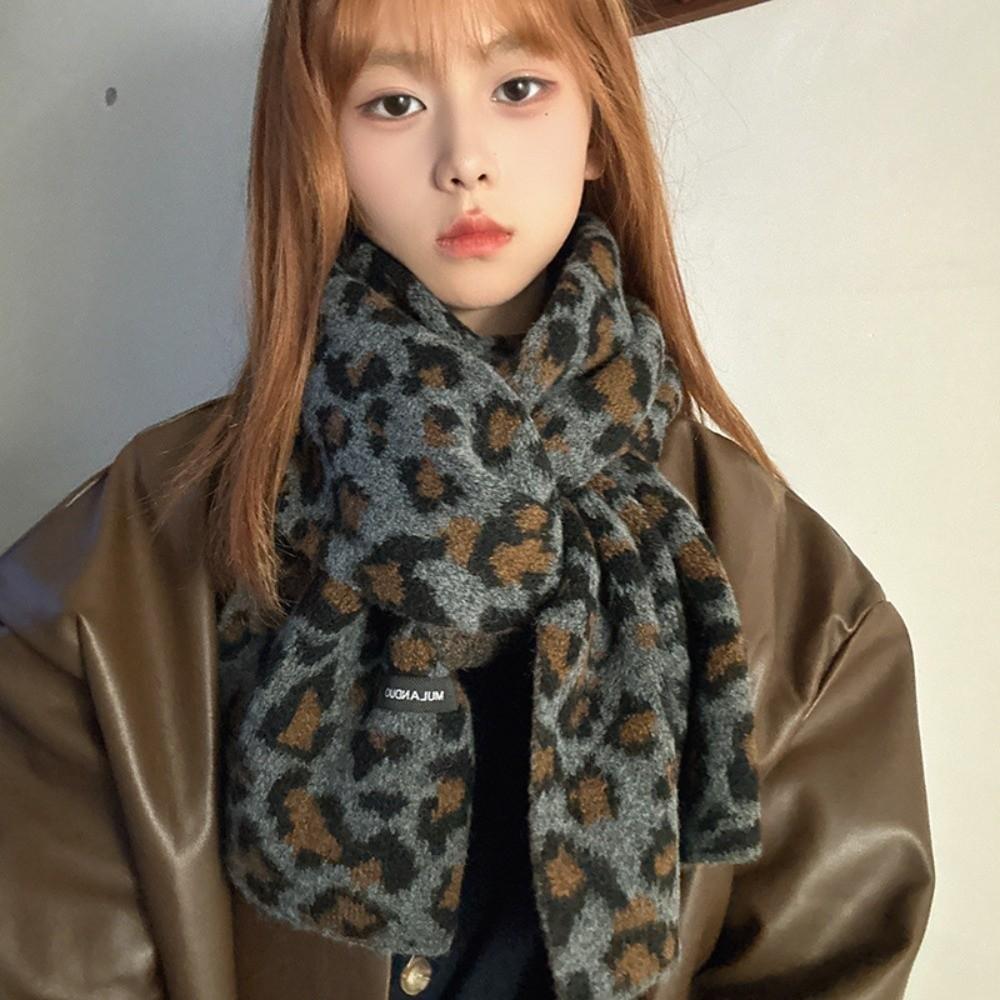Lightweight Leopard Print Scarf Cashmere Blend Winter Shawl Fashion Imitation Wool Scarf Unisex