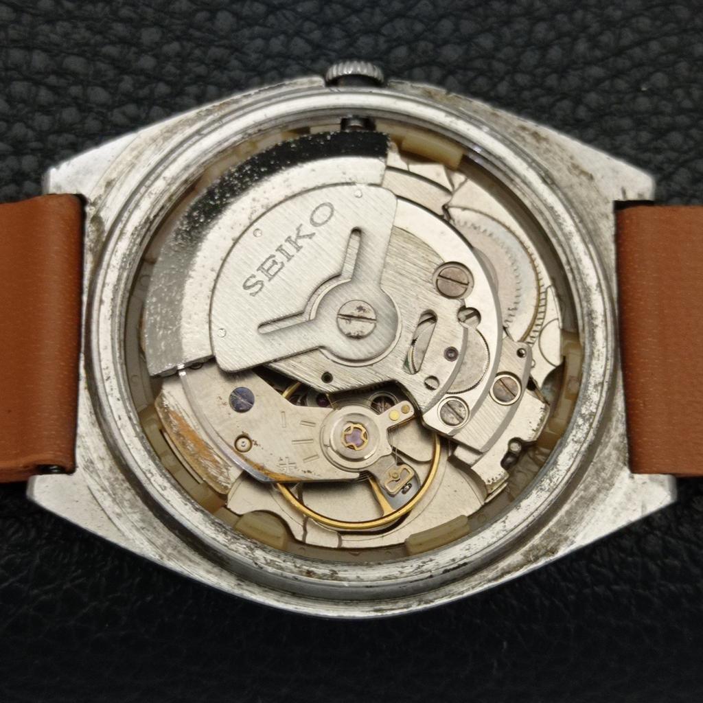 JAPAN VINTAGE SEIKO 5 AUTOMATIC MENS WHITE COLOR DIAL WATCH A701489-5 R206b-a701489