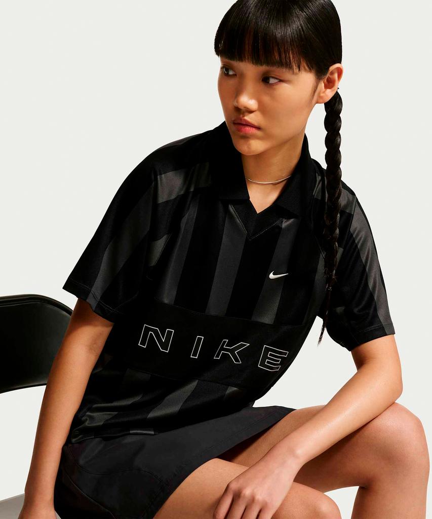 Nike Спортивная оверсайз майка W - Черная:Мел / Io0914-010