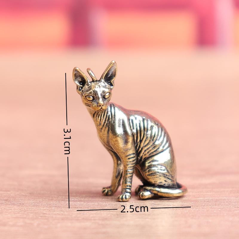 Маленькая статуэтка лысой кошки из латуни, настольные украшения, винтажные фигурки животных, модель, талисман, домашний декор, ремесленные аксессуары