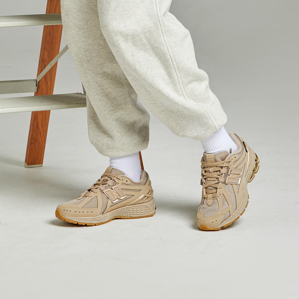 New Balance 1906R Cordura Desert Tan Sneakers M1906RT