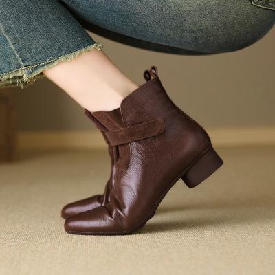 Мода 2025 Новая осенне-зимняя женская обувь из овчины с круглым носком, модные ботинки с пряжкой на среднем каблуке, короткие ботинки на молнии, черные ботинки