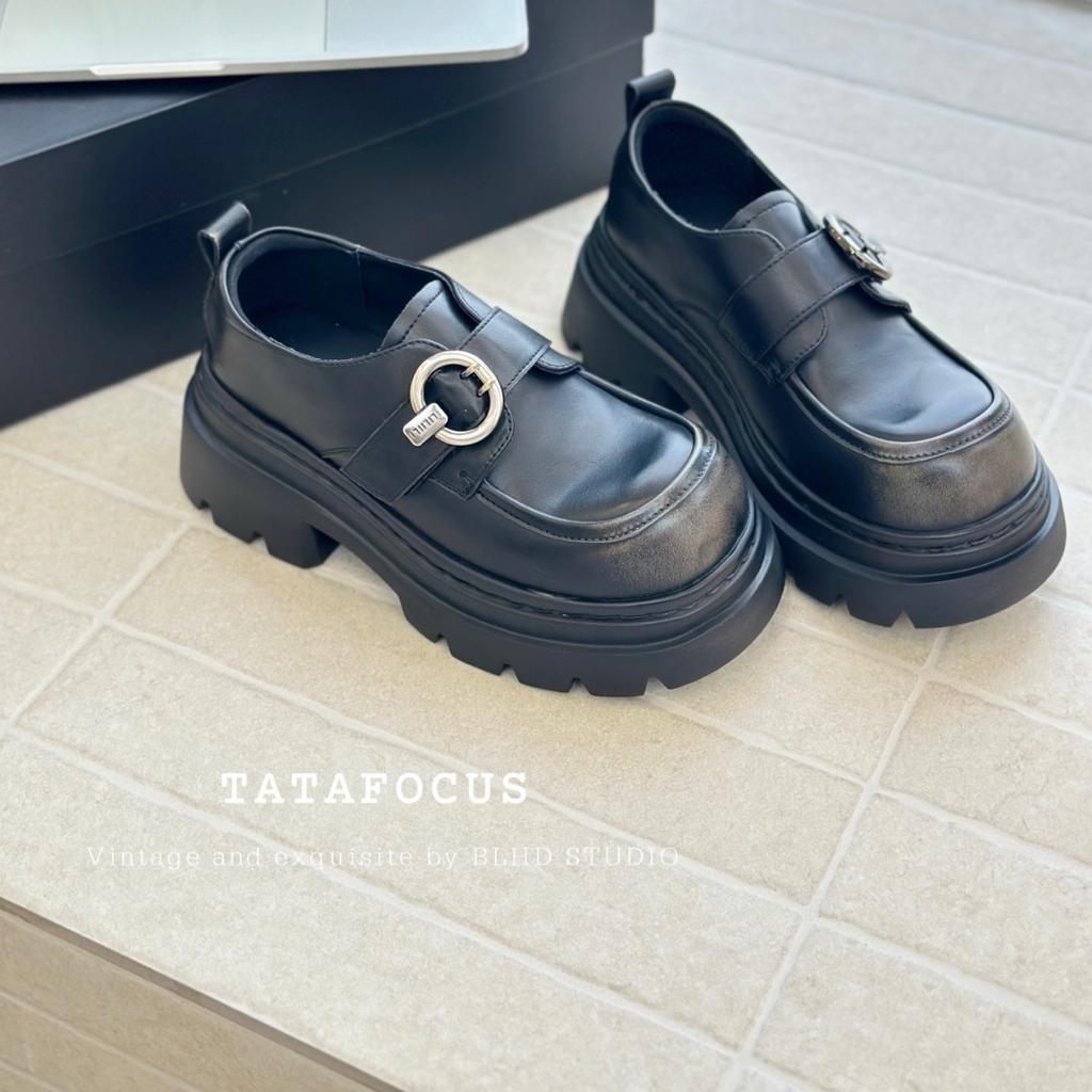 The Thick-soled Muffin Increases the Height of the Small Leather Shoes, and the Women's British Style 2025 Autumn New Popular Loafers Are Single Shoe