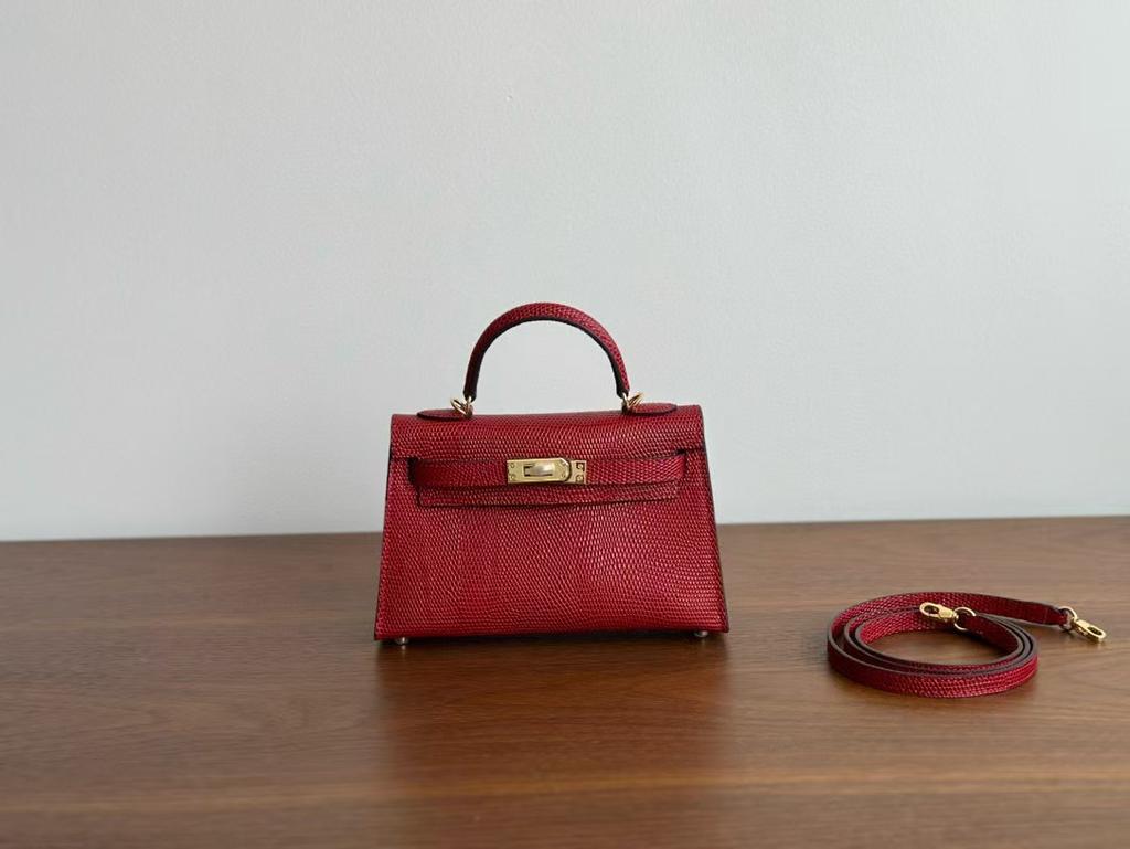 Куртка пуховая из коровьей кожи с воротником из овчины, версия 2.0, кожаная, из коровьей кожи пяти золотых оттенков, из кожи кип, на одном кожаном ремешке, женская сумка, новый стиль