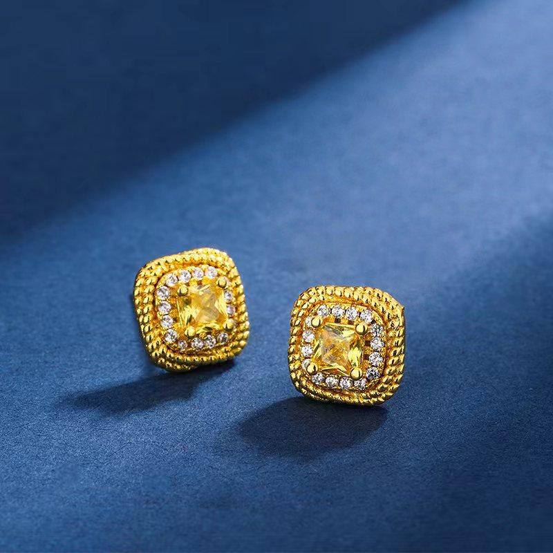 Легкая Роскошь Маленькое Ожерелье Кубик Сахара Женское Простое Высококлассное Универсальное Темпераментное Бриллиантовое Подвеска