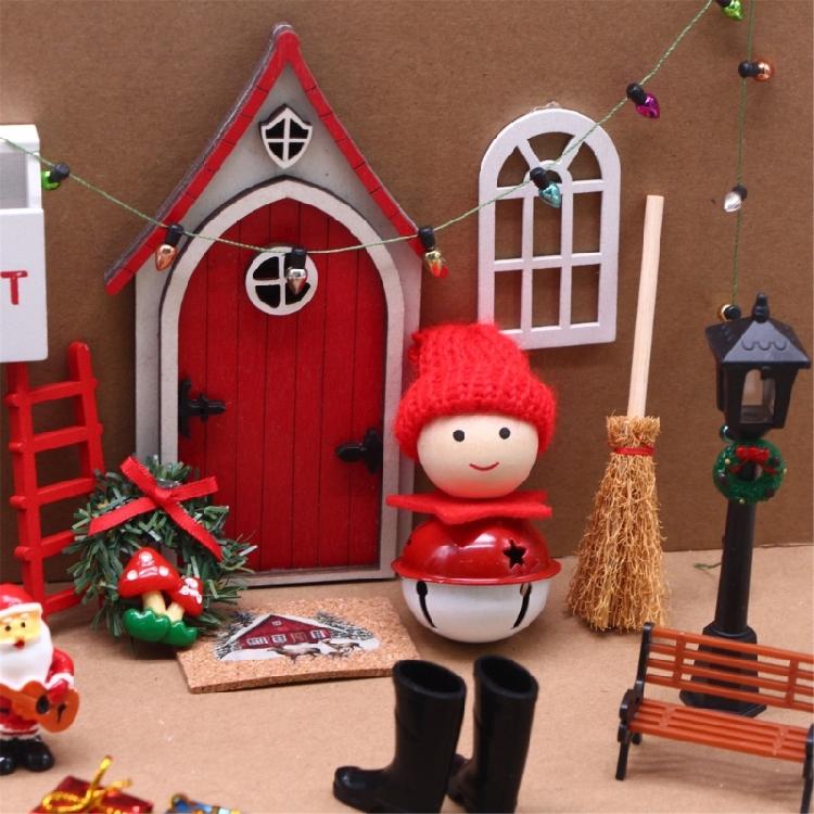 Christmas Village Gnomes And Elf Door Miniature Set Dollhouses Tabletop Decoration