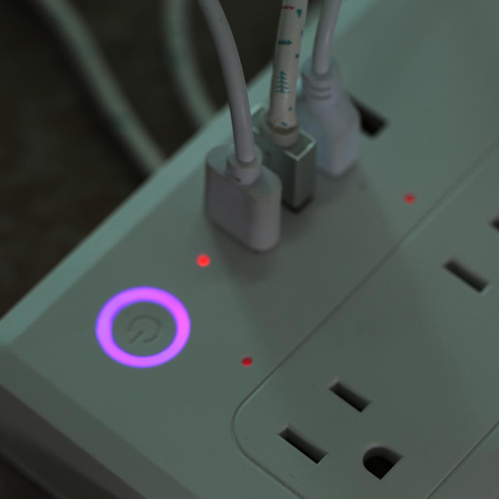 WiFi Удлинитель Сетевой фильтр Умный 4 USB порта Вилка с голосовым управлением