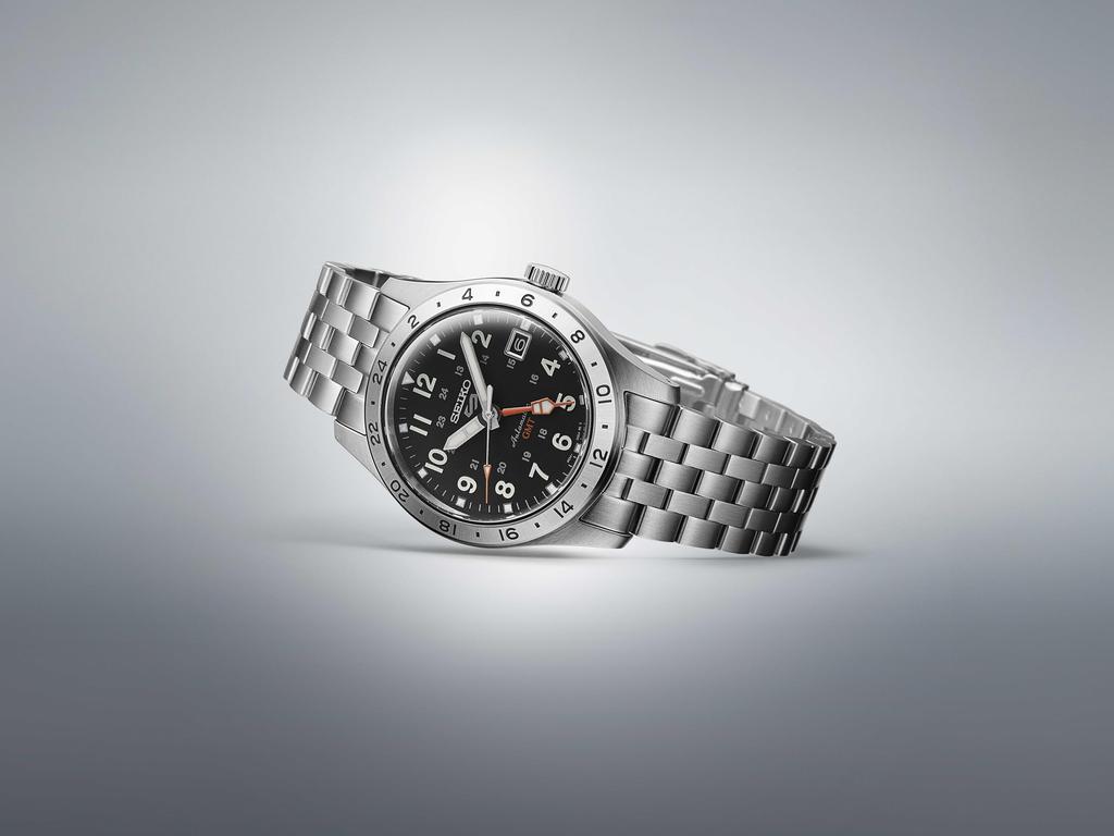 Мужские часы Seiko 5 Sports SBSC011 Field GMT серебристые