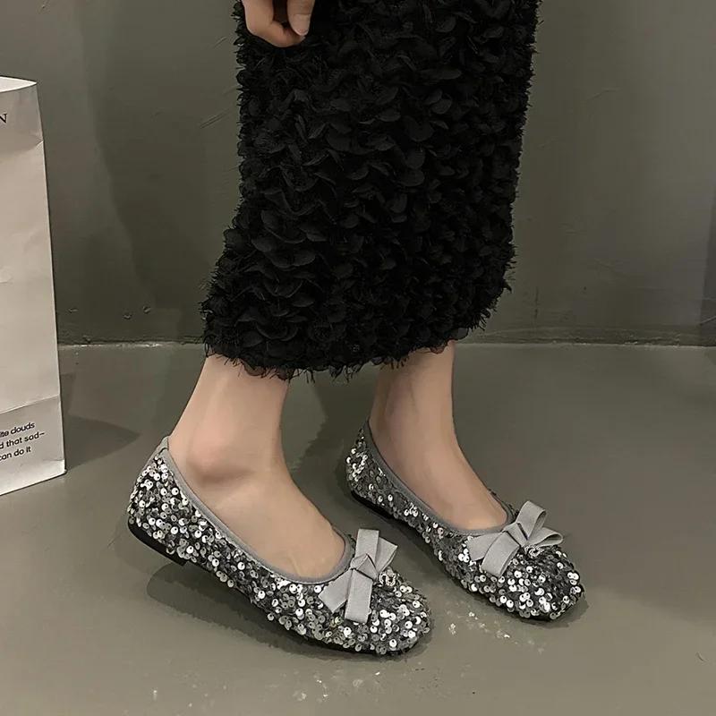 Женские балетки с бантом, блестящие балетки, туфли с мелким вырезом, дизайнерские сандалии, осенняя модная мягкая повседневная обувь для платья, для ходьбы, удобные женские туфли