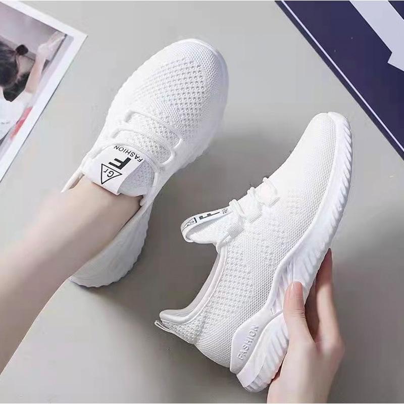 Новые женские повседневные туфли из плетеной ткани, легкие и дышащие, поступили в продажу от производителей весенне-осенней коллекции 2025 года в уезде Вэнь, провинция Хэнань