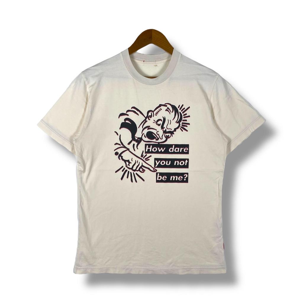 Vintage BARBARA KRUGER How Dare You Not Be Me Tee Shirt Medium Size