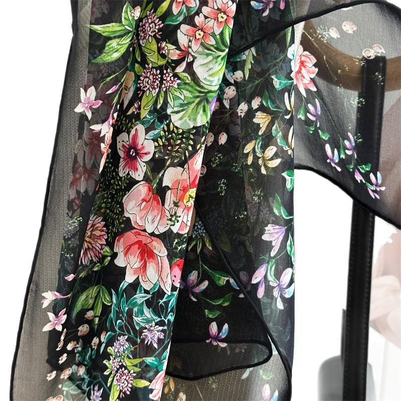 111 mulberry silk georgette square scarf hand-rolled edge black background floral printed silk scarf women's spring and summer thin breathable collar