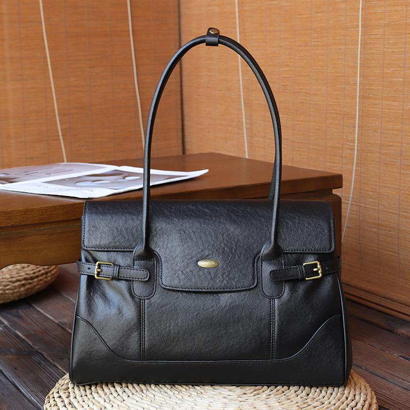Ladies cowhide shoulder bag luxurious designer style large capacity trendy style available in multiple colors shopping commuting