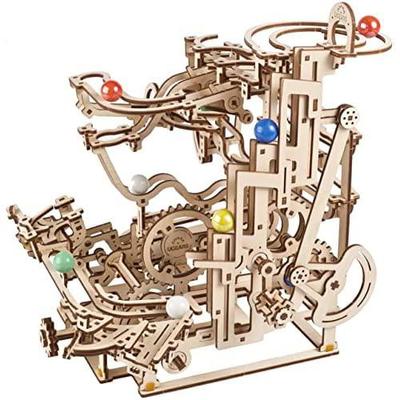 UGEARS Многоуровневый подъемник для мраморной дорожки — комплект деревянных мраморных дорожек с 10 цветными шариками