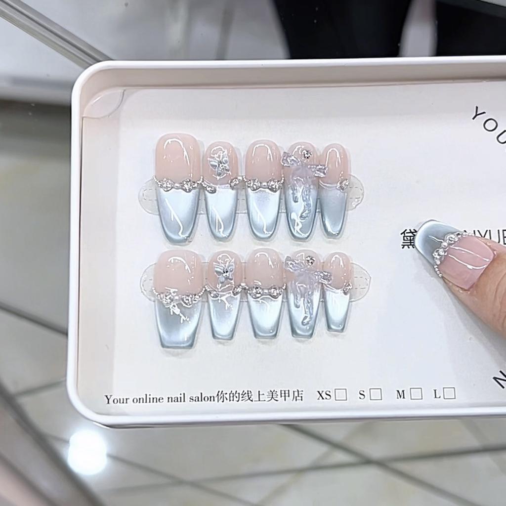 Pure Hand-dressed Armor Spring and Summer New Summer Blue Sea Ice-transparent Cat Eye Pure Lustful Temperament Nail Patch