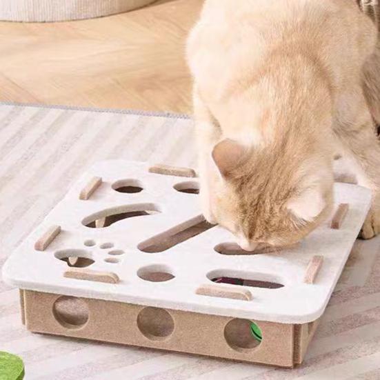 Cat Scratch Maze Toy Interactive Felt Maze Nail File Self-Play Maze Box with 3 Bell Balls for Indoor Cats Stimulate Kitten Energy And Instincts
