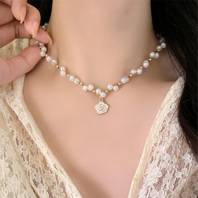 Классическое жемчужно-белое ожерелье с камелией, сладкий весенний кулон, цепочка для пикника, вечерние ювелирные аксессуары, подарок для женщин
