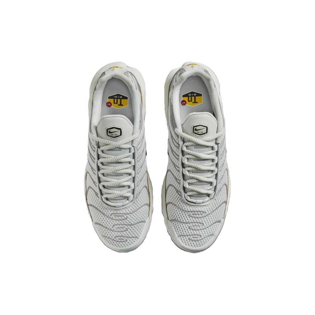 Nike Air Max Plus Light Silver Женские кроссовки Grey Chrome Light-Bone FV8480-002