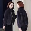 Элегантная и универсальная шуба для женщин среднего возраста на осень и зиму, изготовленная из теплого и мягкого кашемира.